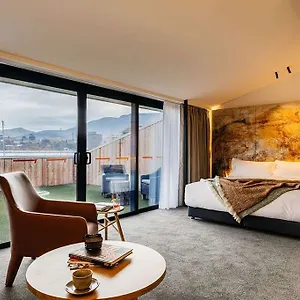Otel Macq 01, Hobart